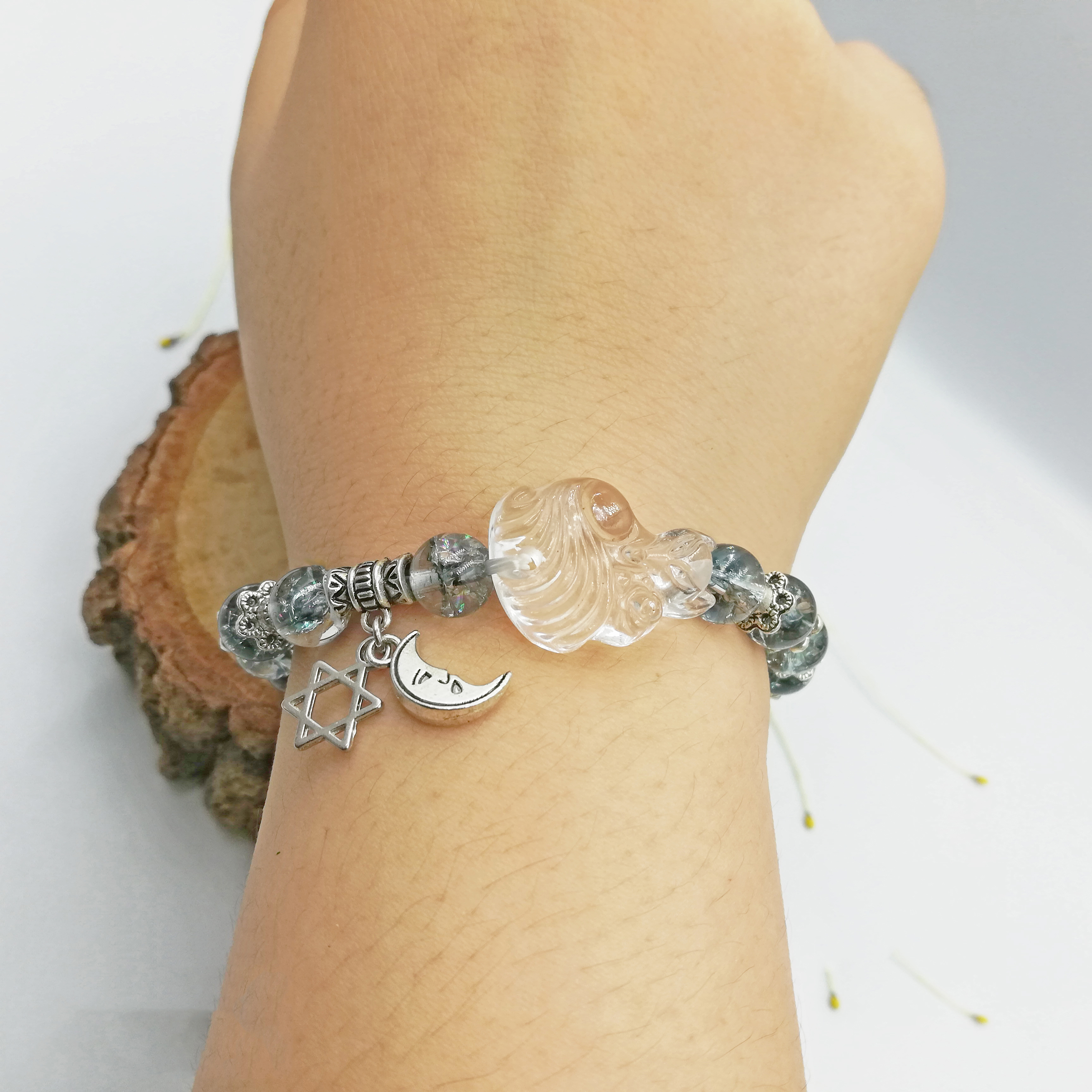 Vòng Tay Hồ Ly Topaz Trắng Phối Pha Lê Tuyết Khói Mix Charm