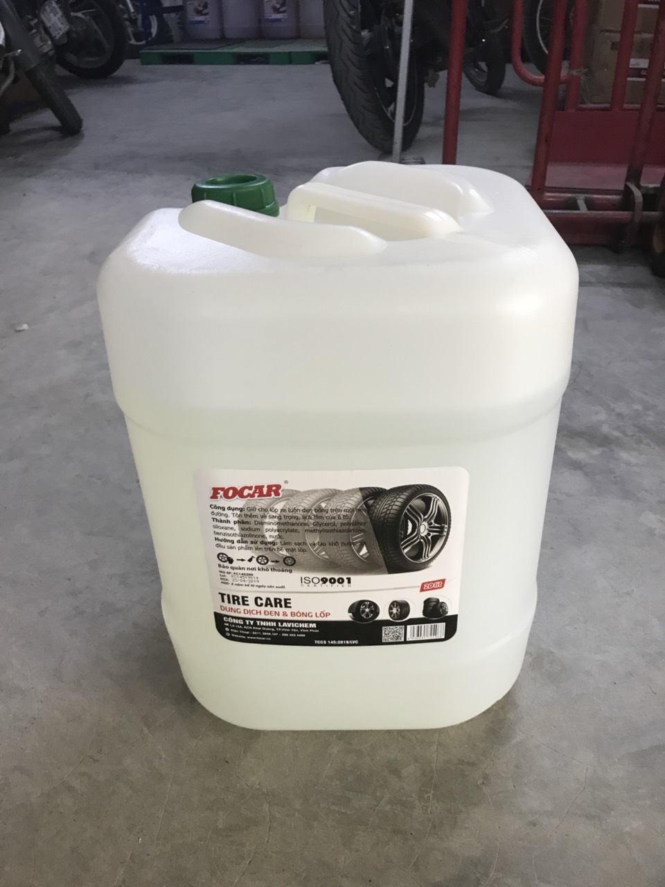 Dung dịch dưỡng ĐEN BÓNG LỐP XE FOCAR Tire Care can 20L Tiết kiệm