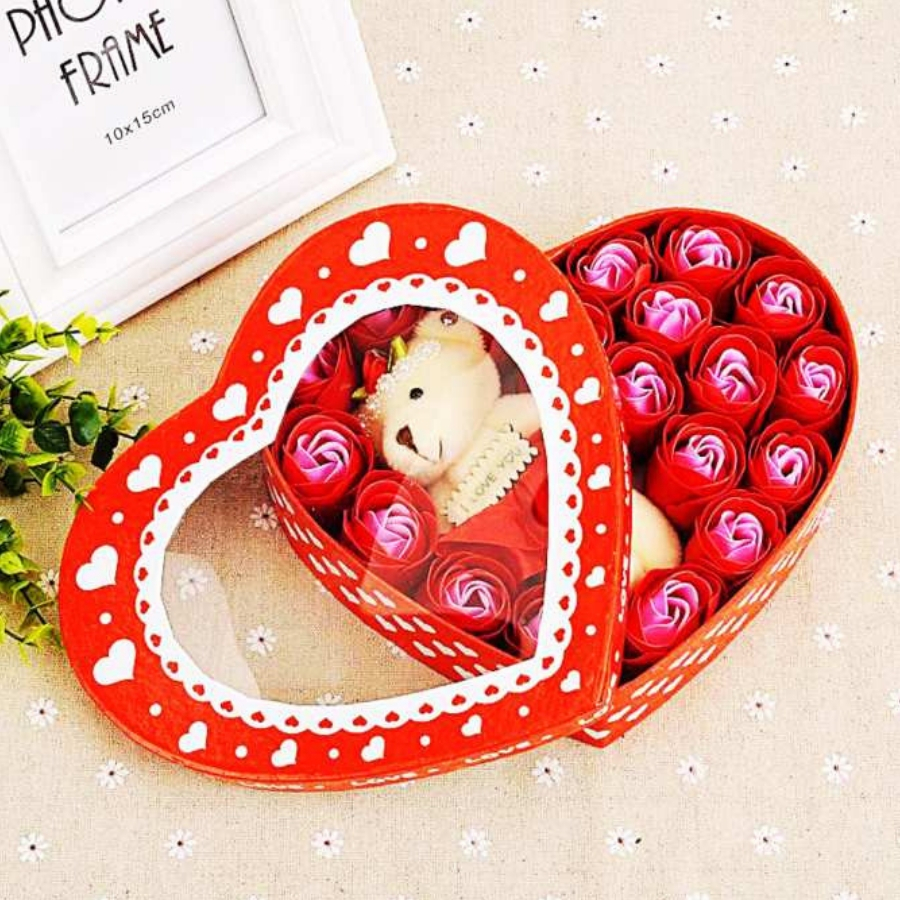 Quà Valentine Cho Bạn Gái - Hoa Hồng Sáp Hộp Trái Tim 18 Bông Có Gấu