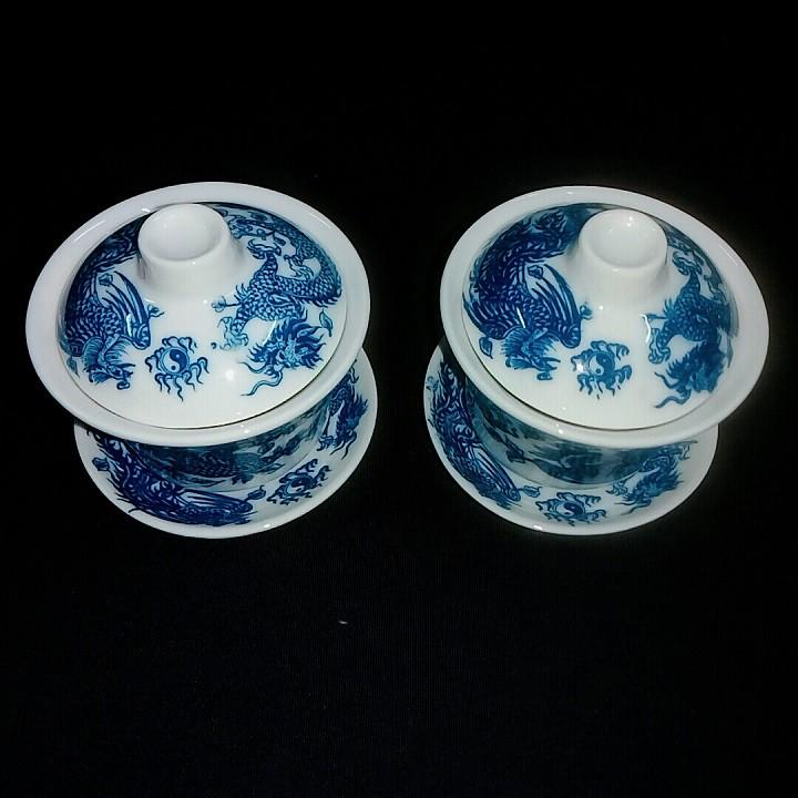 Cặp bát sâm gốm sứ Bát Tràng bày ban thờ