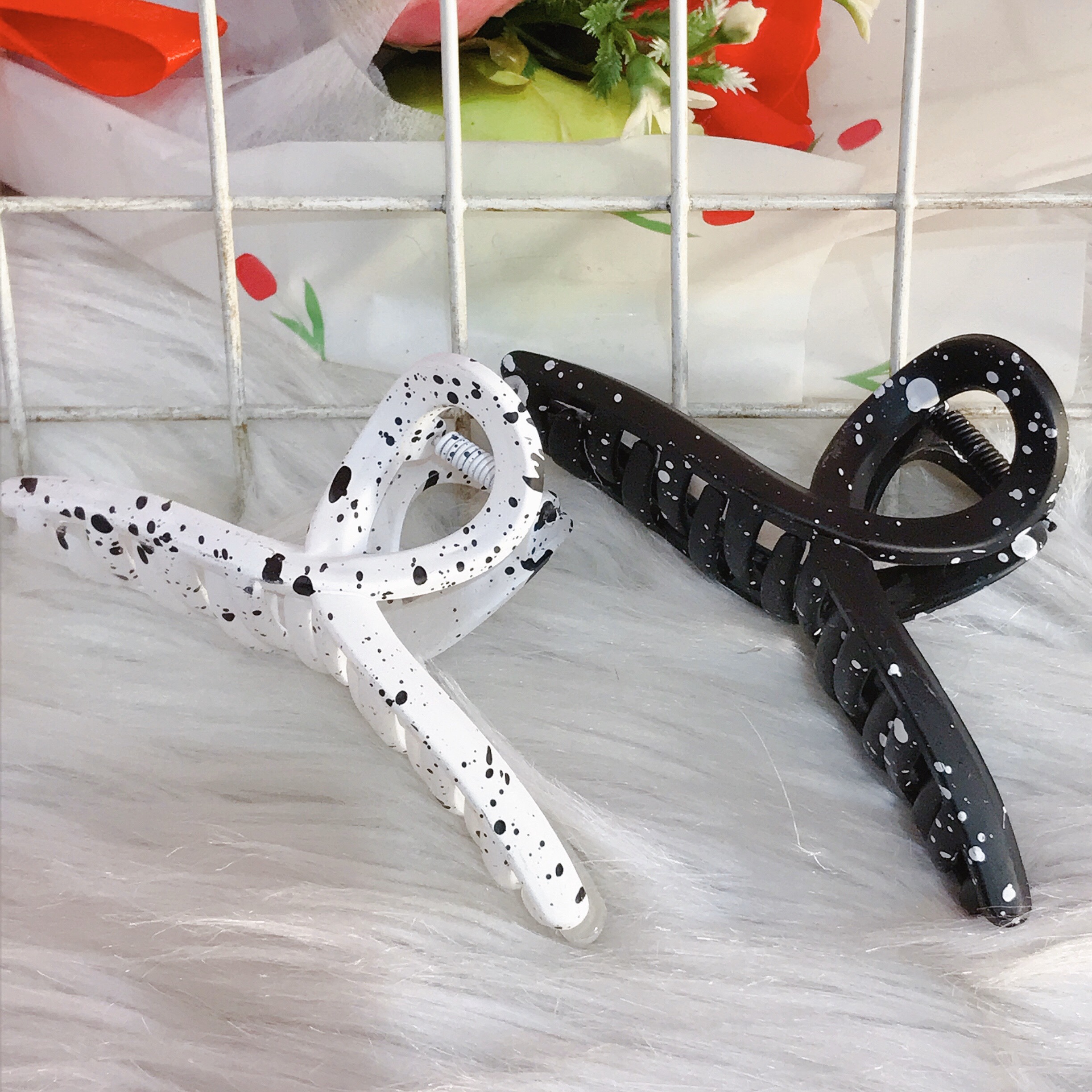 Kẹp Tóc Bò sữa Size Lớn Nhựa Siêu Bền Đẹp Thời Trang Hàn Quốc - Kẹp Càng Cua Màu Loang Trắng Đen
