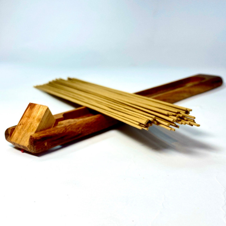 Nhang Trầm Không Tăm-Nắp Đỏ Tặng Phụ Kiện Máng Gỗ Đốt-Ống 20gr-20cm-80que-Trầm Hương Phúc Linh-Trầm Hương Nguyên Chất, Cam Kết Không Hương Liệu và Hóa Chất