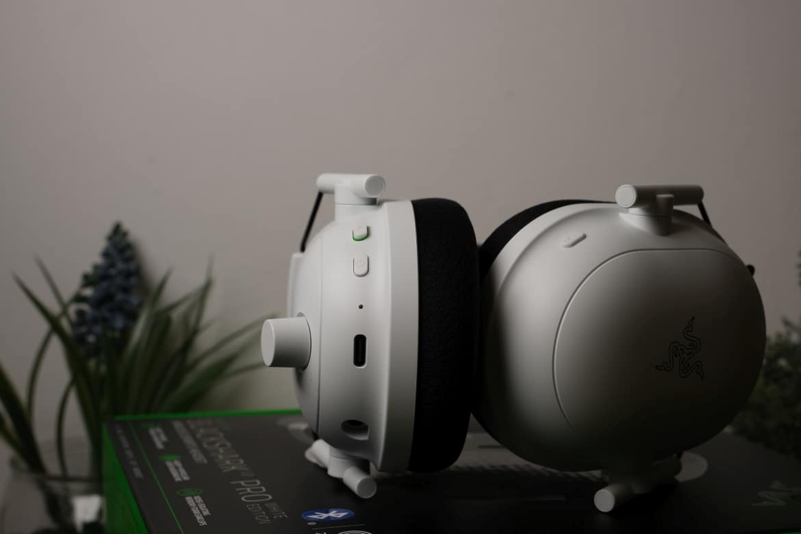 Tai nghe không dây chùm đầu Razer BlackShark V2 Pro-Gen 2 (2023)-Wireless Gaming Headset_Mới, hàng chính hãng