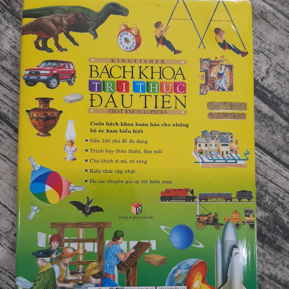 Bách Khoa Tri Thức Đầu Tiên