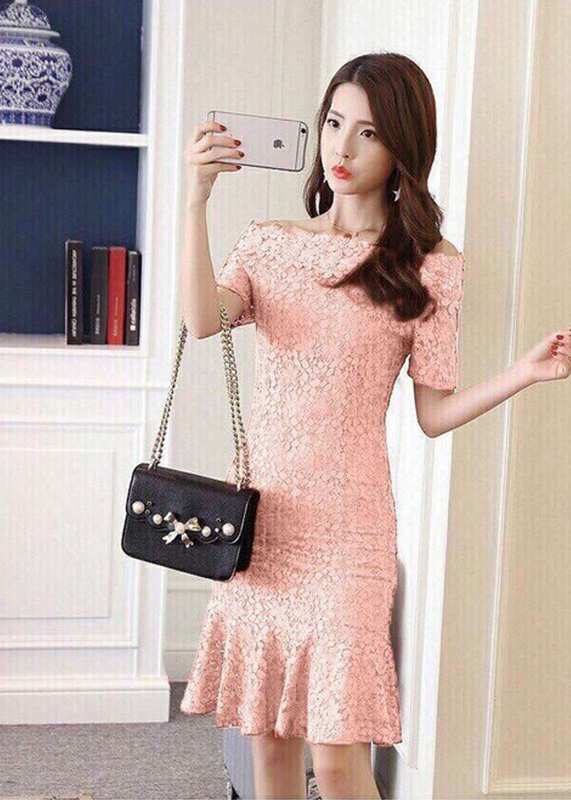 Đầm Ren Trễ Vai Đuôi Cá