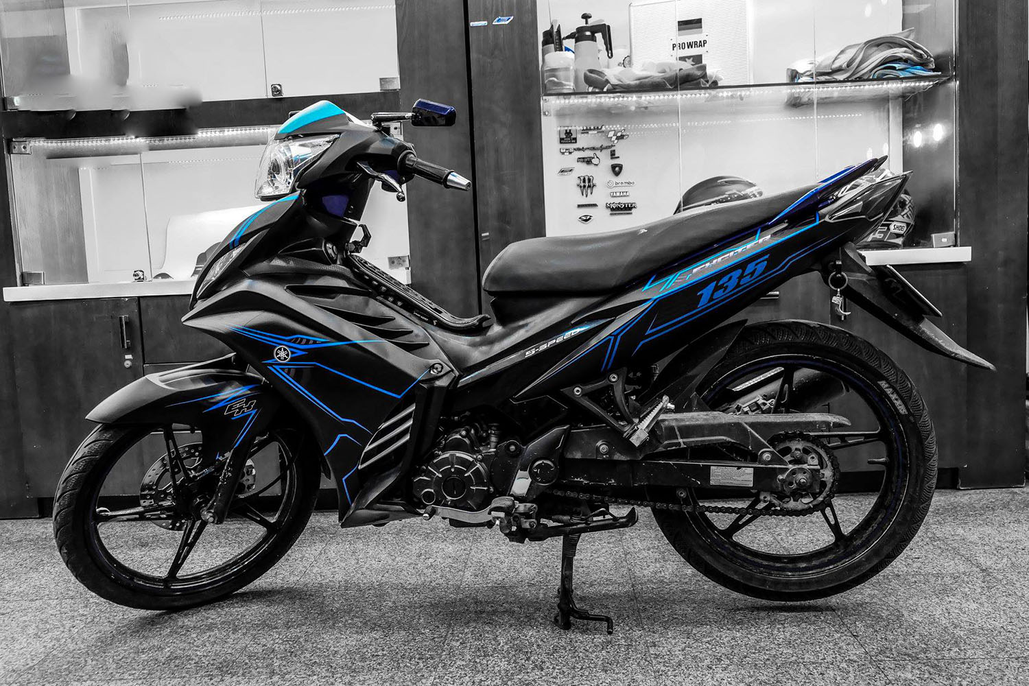 Tem trùm Exciter 135 Blue Lighting