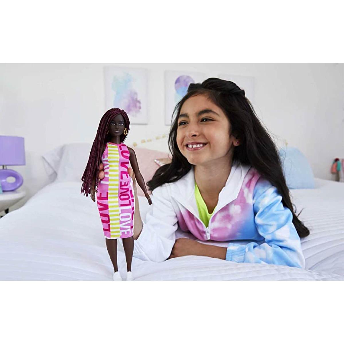 Đồ Chơi Búp Bê Thời Trang Barbie - Curvy, Love Dress, Crimson Braids HBV18/FBR37