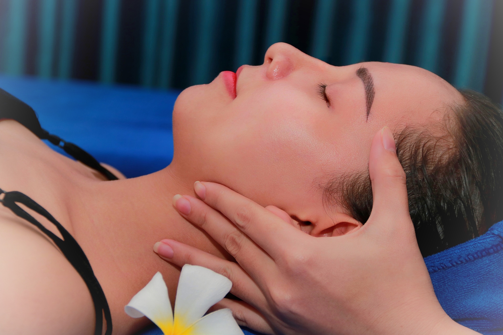 CC SPA - Điều Trị Mụn Điện Di Cao Cấp