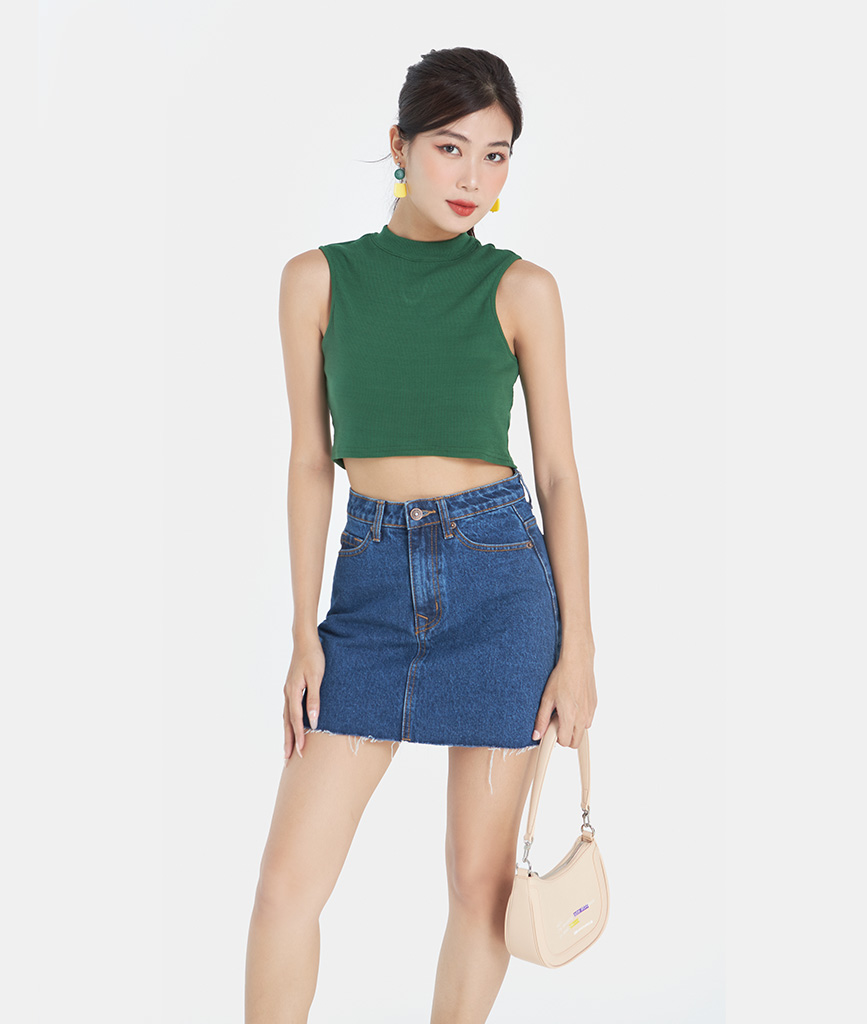 Áo croptop nữ trơn HNOSS cổ yếm form ôm AKI011