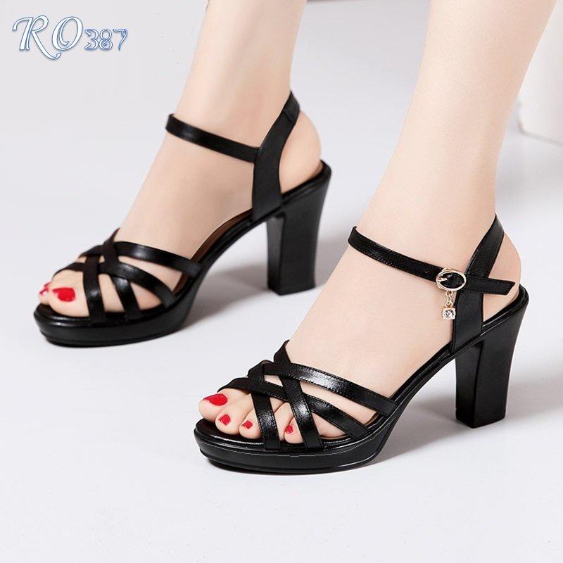 Sandal nữ quai mảnh chéo, da lì cao cấp ROSATA RO387 cao 8p - Đen - HÀNG VIỆT NAM - BKSTORE