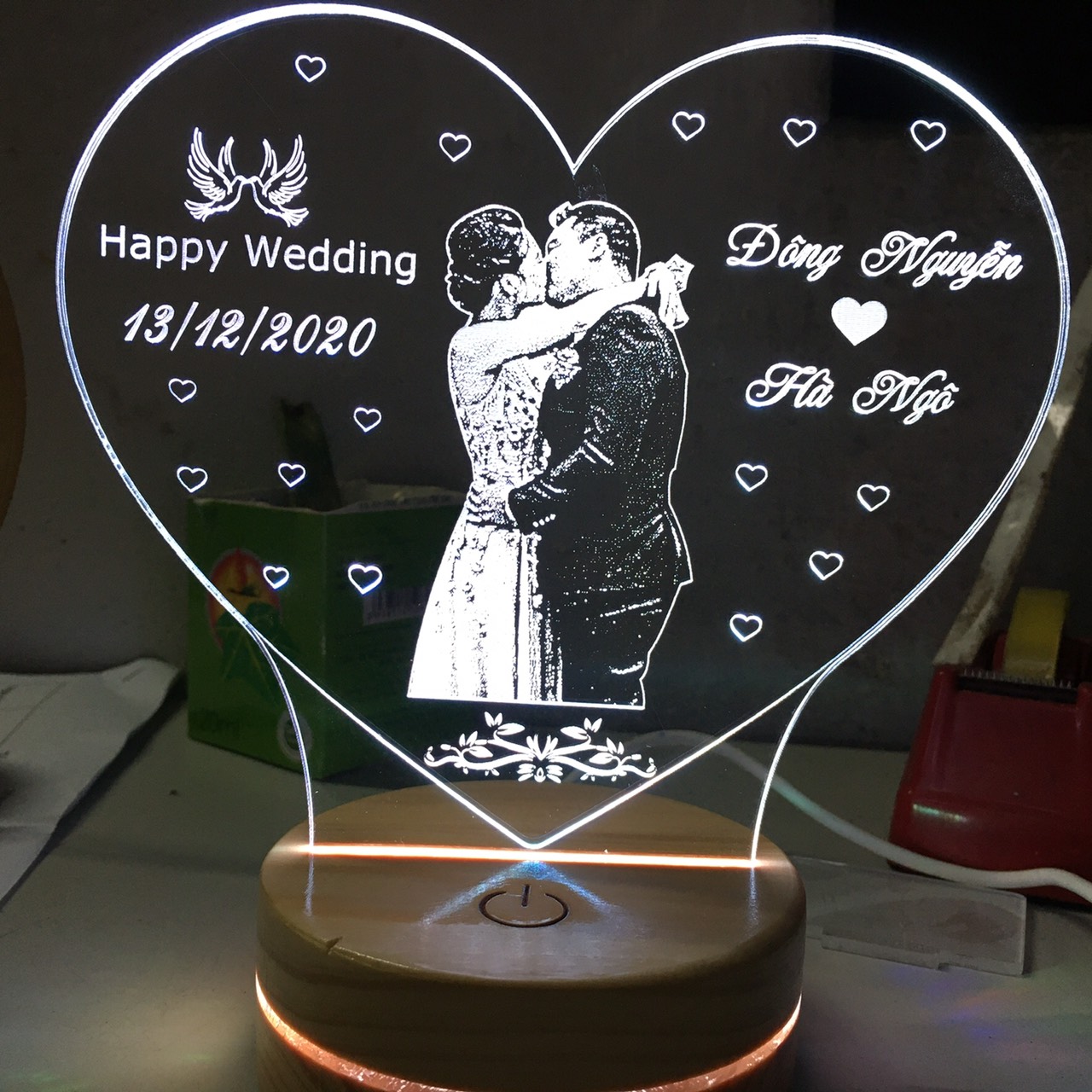 Quà tặng đám cưới ý nghĩa - Đèn led 3d khắc ảnh theo yêu cầu - Mẫu trái tim