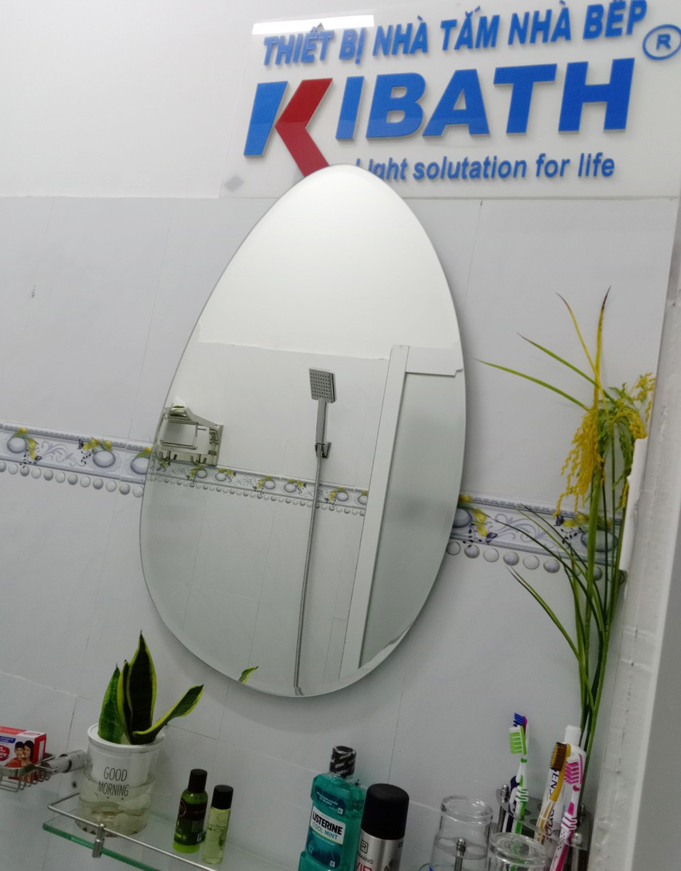 Gương soi Kibath hình viên đá KT 50x74 cm, KB-230