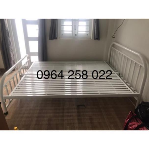 Giường bi trắng HCM.