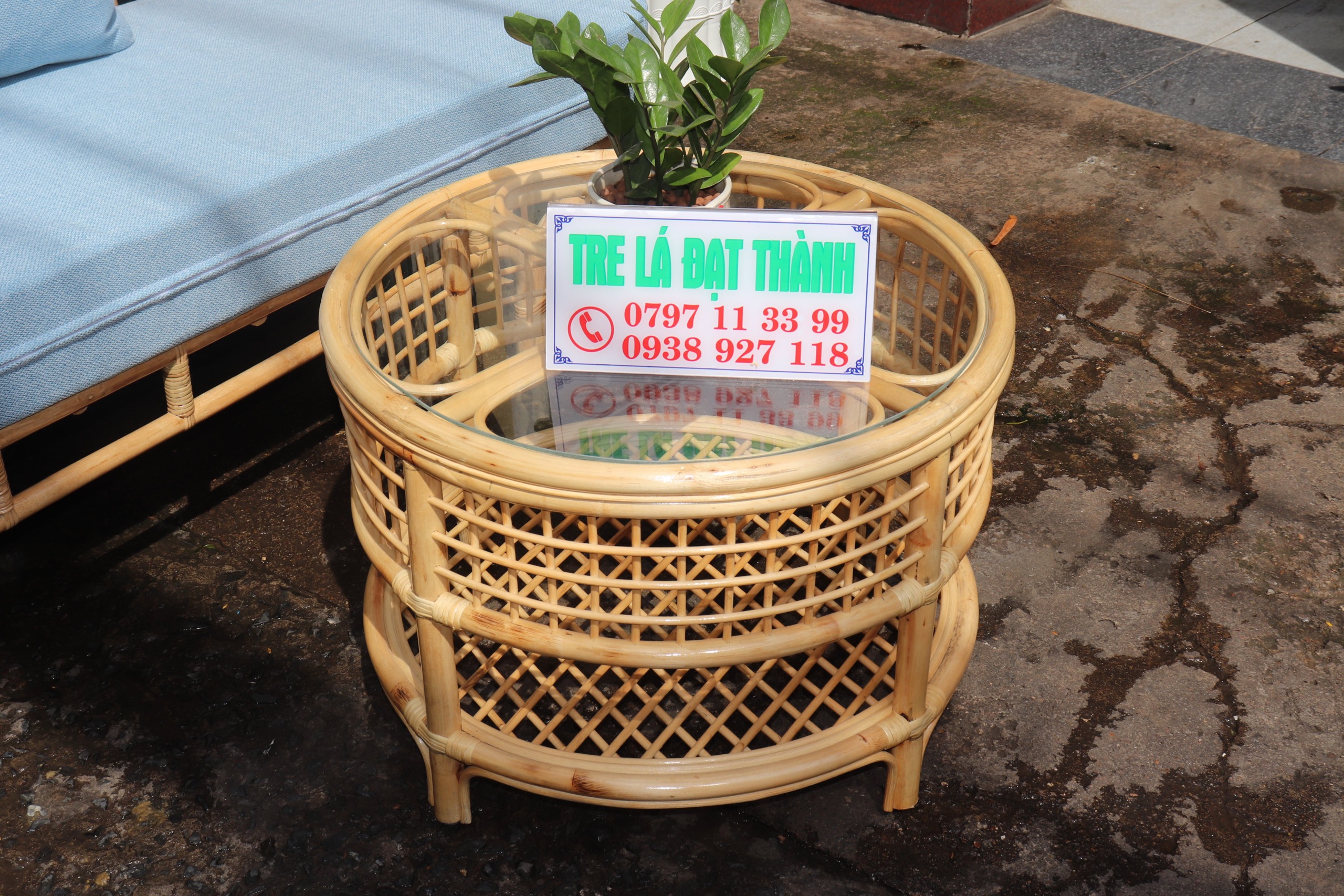 Bàn mây sofa mặt kính, bàn mây tự nhiên kiểu dáng hiện đại, làm đẹp phòng khách