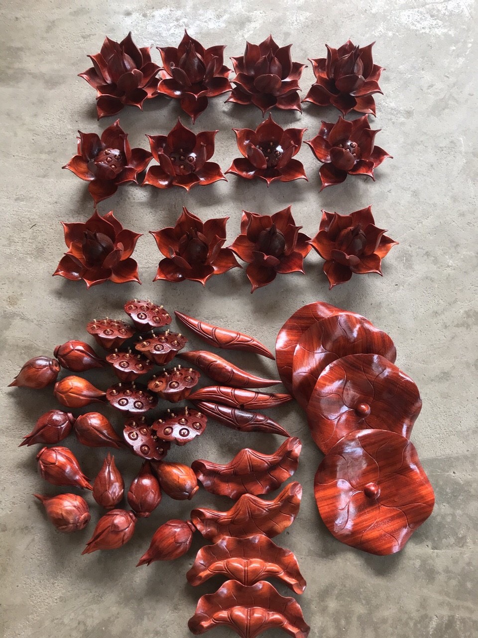 Hoa sen gỗ hương 2 bình trơn