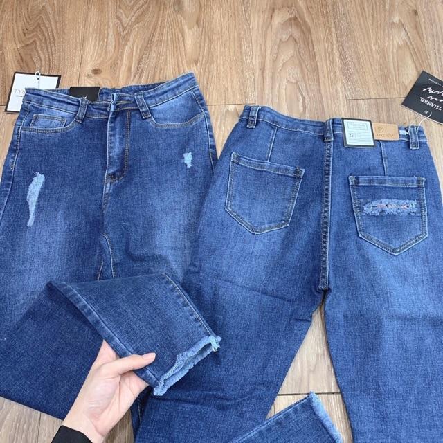 Quần jeans ôm rách nhẹ cắt gấu