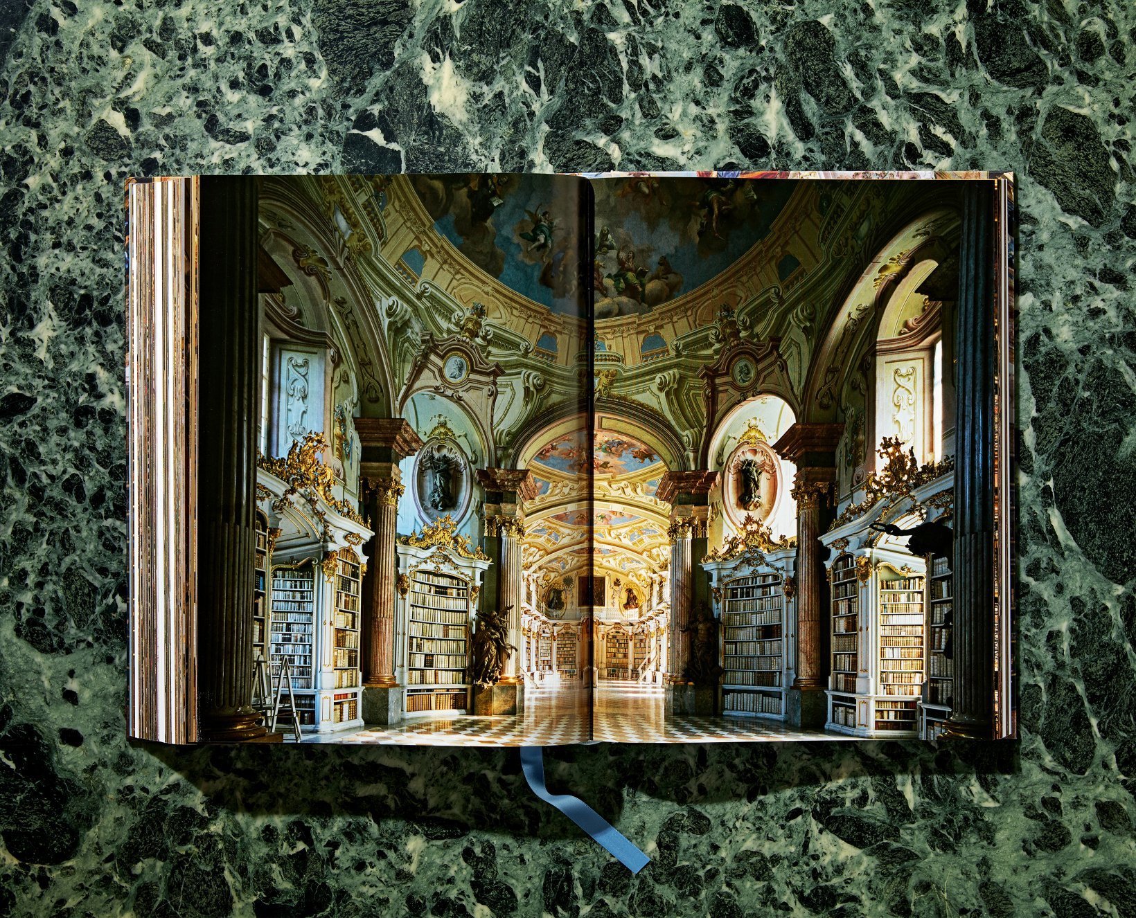 Massimo Listri. The World's Most Beautiful Libraries