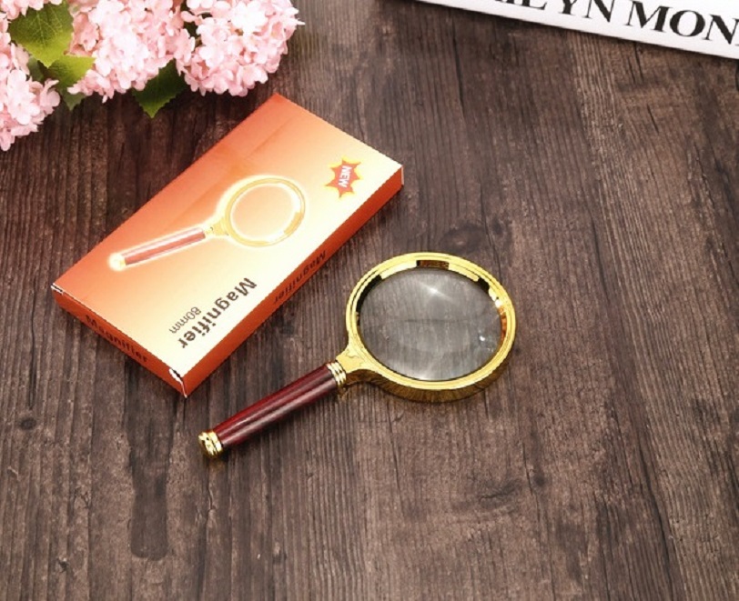 KÍNH LÚP 3D MAGNIFIER 80mm (tặng kèm 1 sản phẩm ngẫu nhiên)