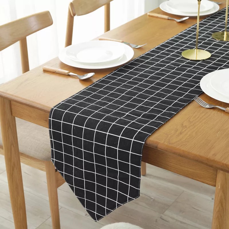 Khăn trải bàn table runner vải bố - Họa tiết Caro đen - mẫu A02