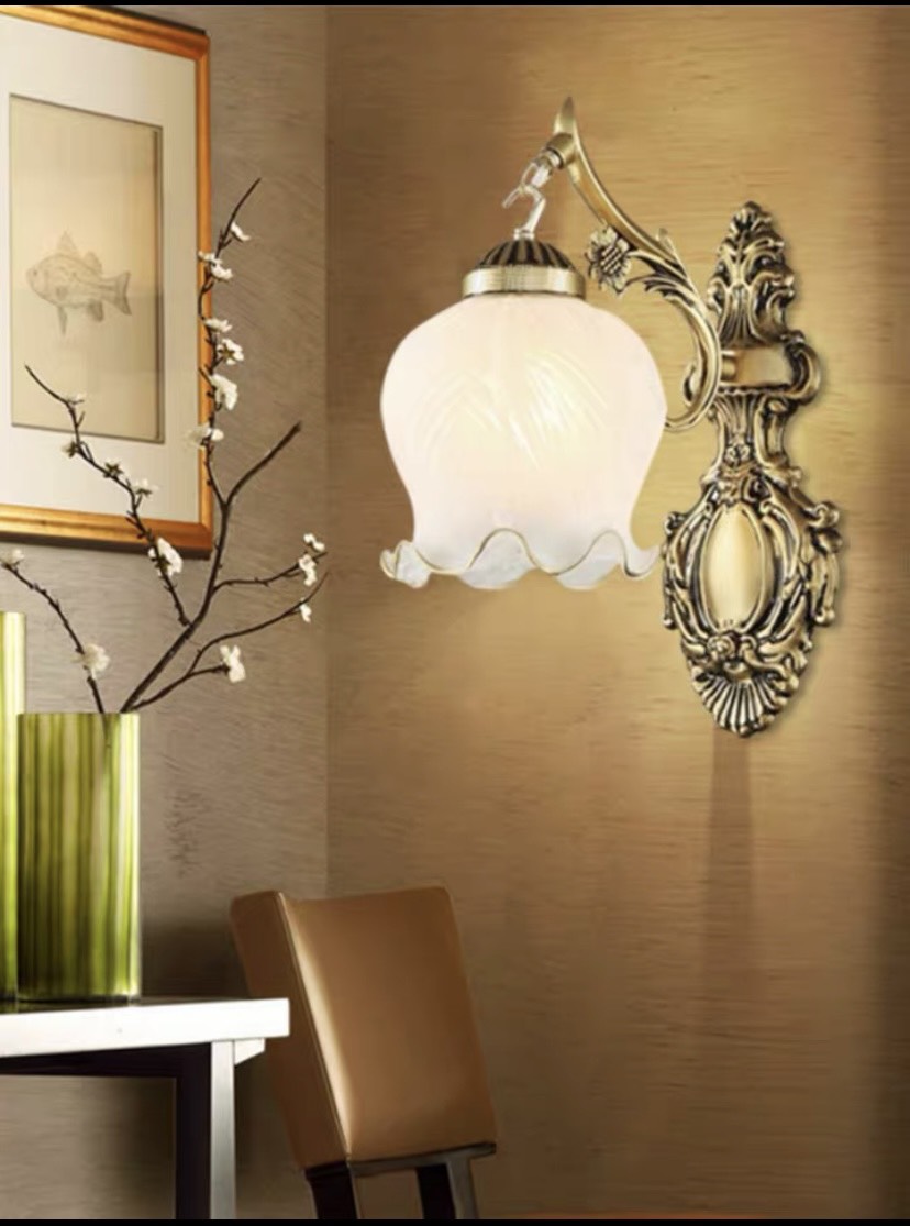 ĐÈN TƯỜNG CỔ ĐIỂN GIẢ ĐỒNG N DE 1086