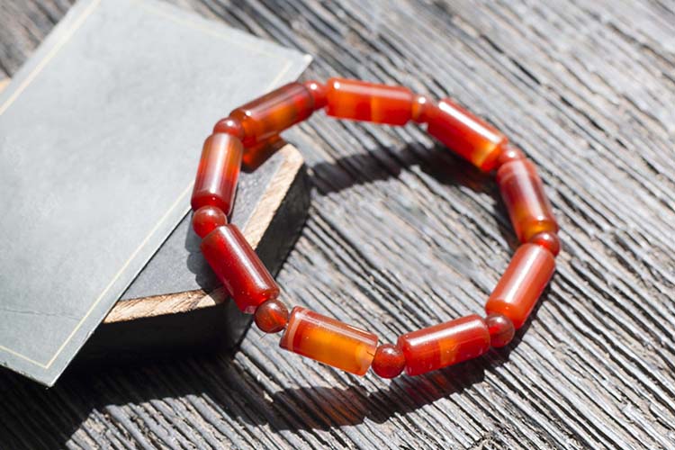Vòng Tay Đá Mã Não Đỏ Ngọc Quý Gemstones MD23