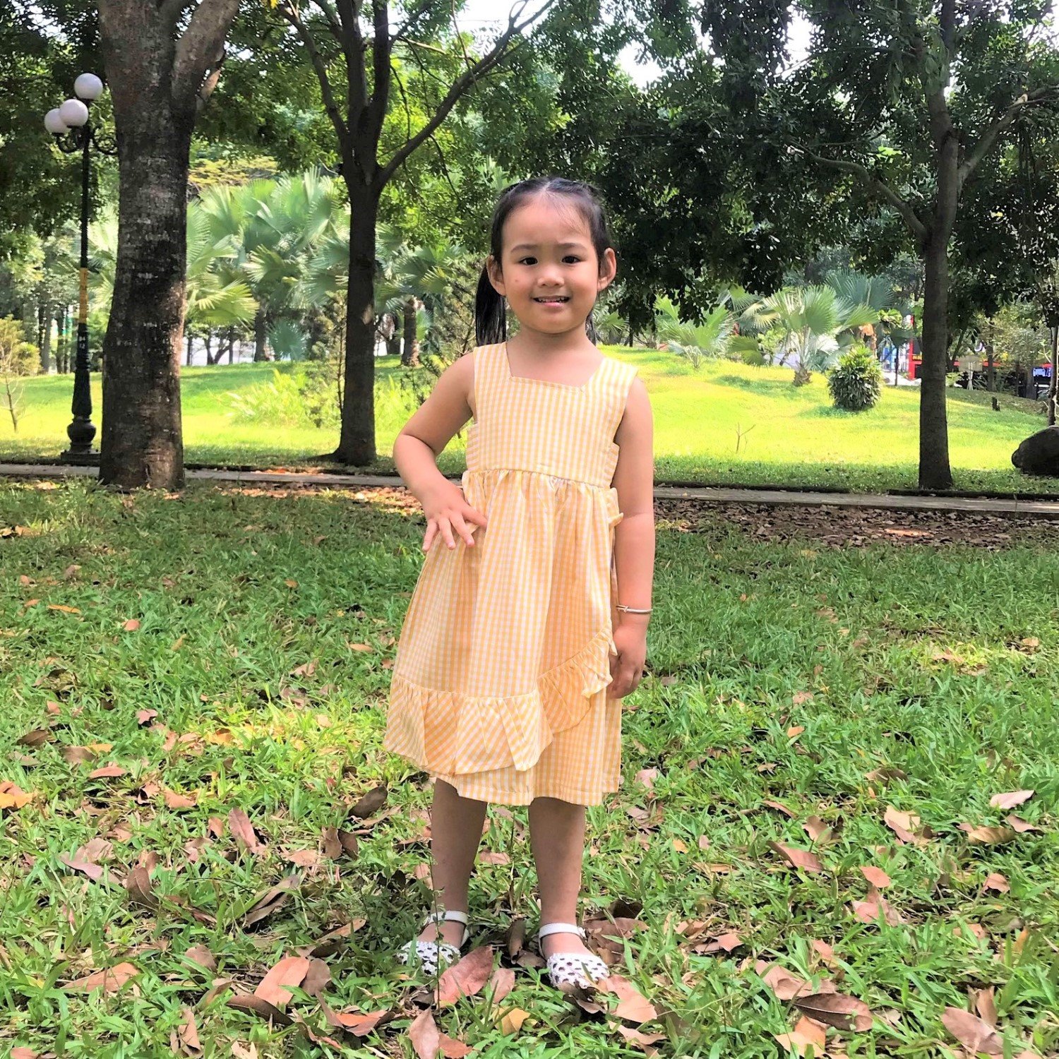 G00000115 Váy caro vàng cho bé gái siêu cưng từ 1 tuổi