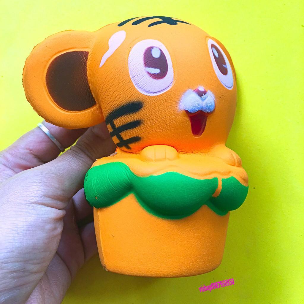 SQUISHY  BÁNH CON CHUỘT