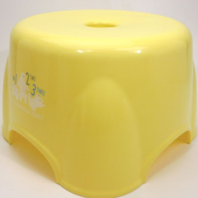 Ghế nhựa cho bé Kuma - Hàng Nội Địa Nhật Bản