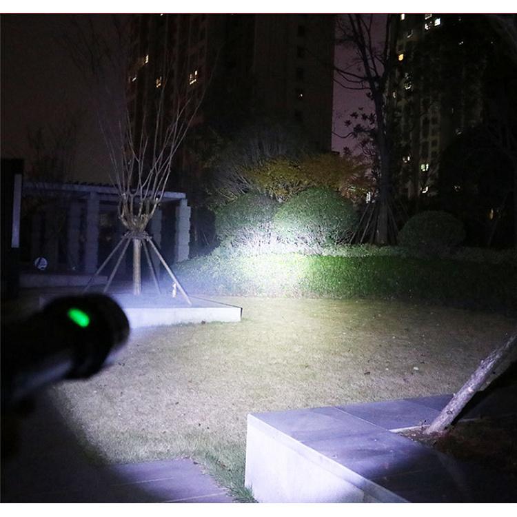 Đèn pin siêu sáng X15-T40