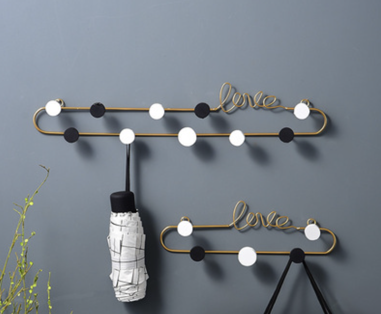 Móc treo đồ kim loại LOVE