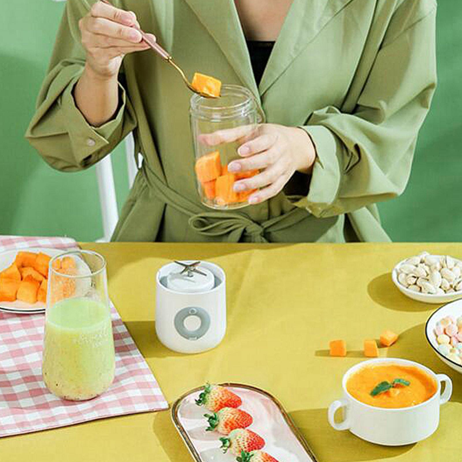 Portable Blender Mini Personal Blender, Juicer Blender Smoothie Maker Cordless Small Juicer Cup Mixer, USB Rechargeable 500ml, Home Travel Office