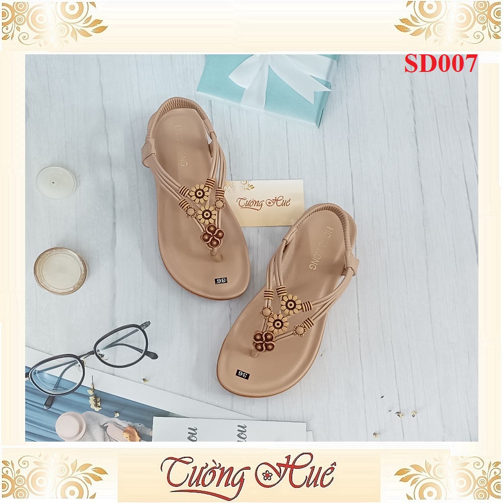 Sandal Nữ Xỏ Ngón Quai Đính Hoa Đế Bệt - SD007