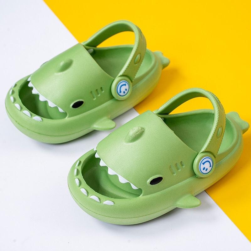Dép sục cá baby shark đủ màu siêu nhẹ cho bé 1-4 tuổi