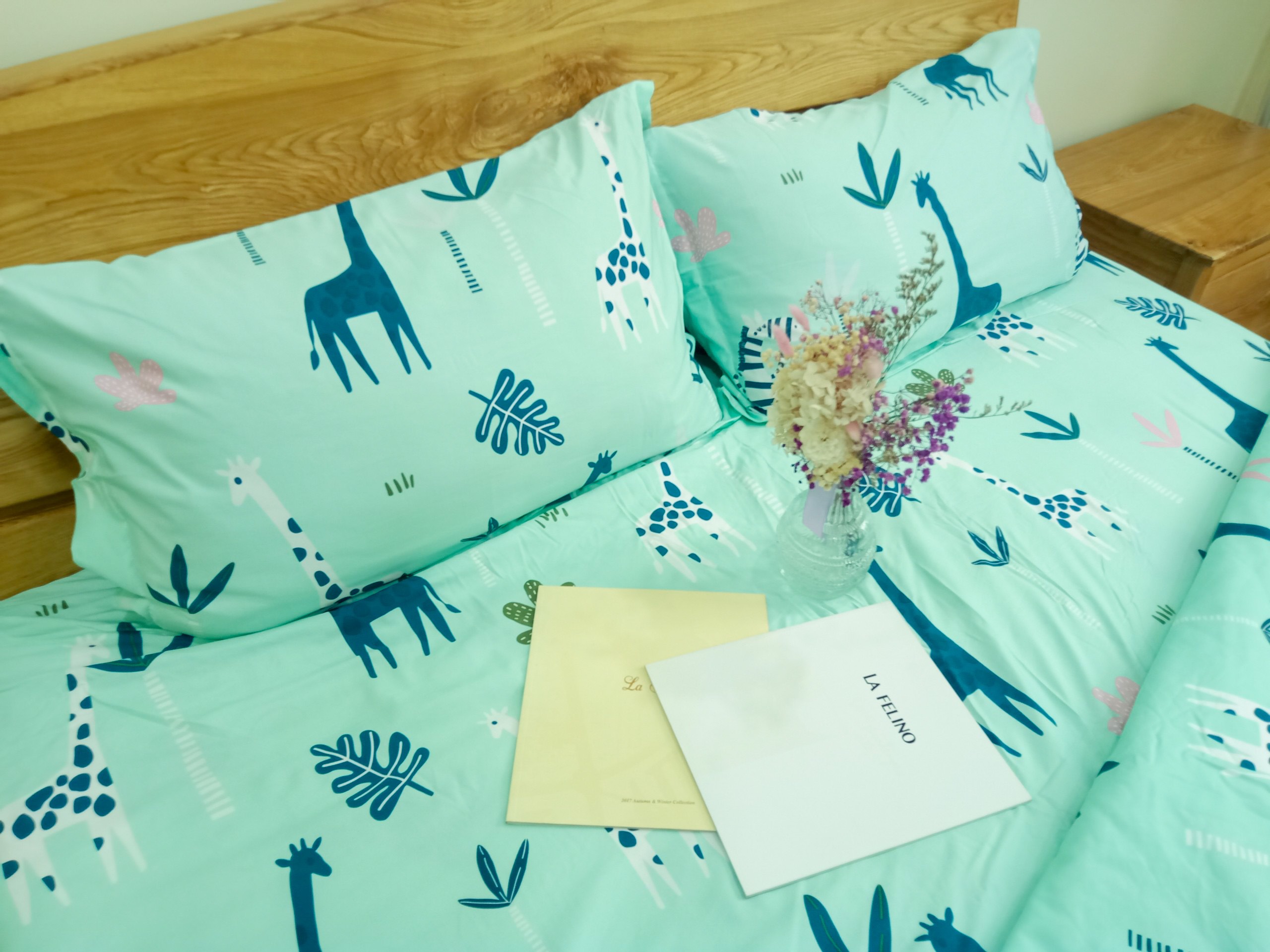 Bộ drap & chăn 1m8 Sayhome màu xanh mint