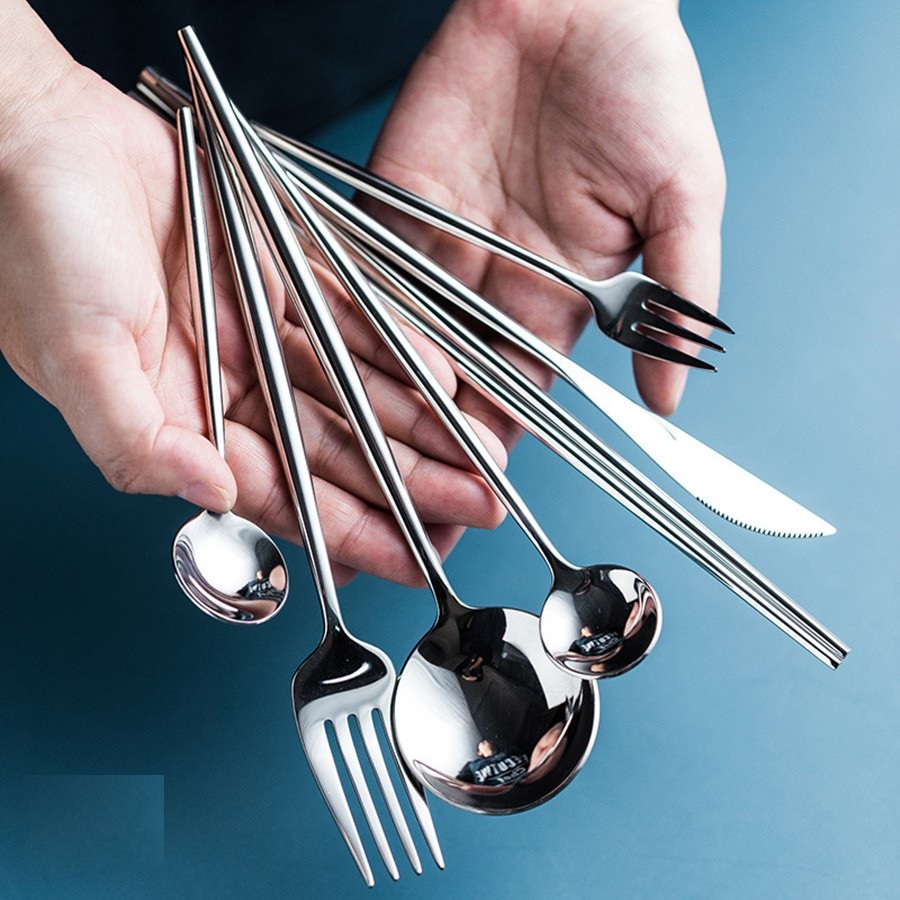 Bộ dao, thìa, dĩa inox mạ vàng phong cách Châu Âu dày dặn, sáng bóng, tiện dụng
