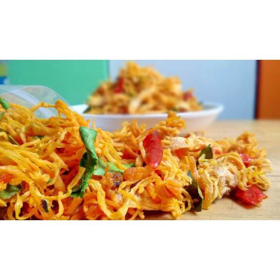 COMBO 3 HŨ KHÔ GÀ LÁ CHANH ĐẶC BIỆT SK FOOD MỖI HŨ 200G
