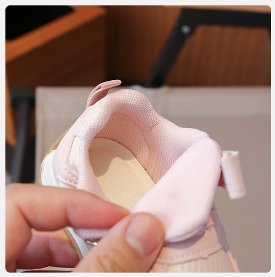 Giày thể thao cho bé phong cách dễ thương – GTE9177