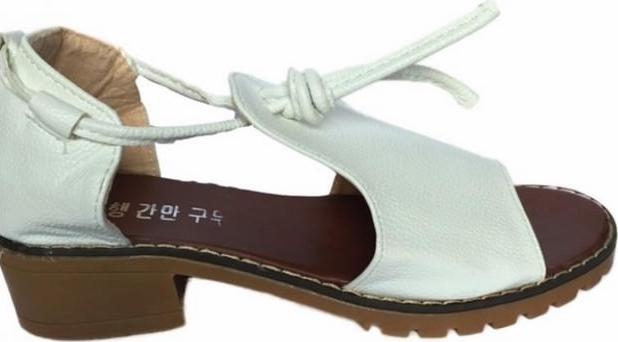 Giày Sandal Nữ Rọ Đế Vuông C9