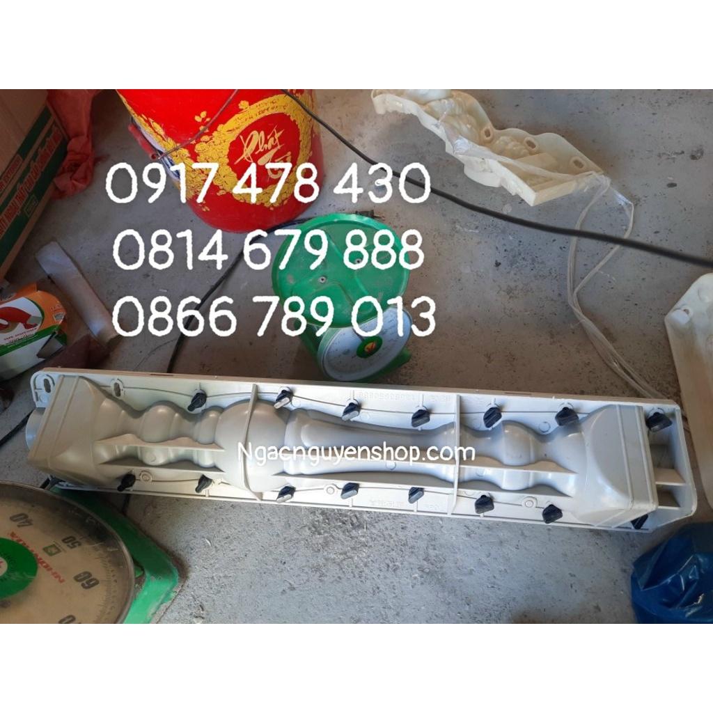 Khuôn Lan Can Cao 70cm Chất Liệu Nhựa PP Dẻo Đàn Hồi Tốt
