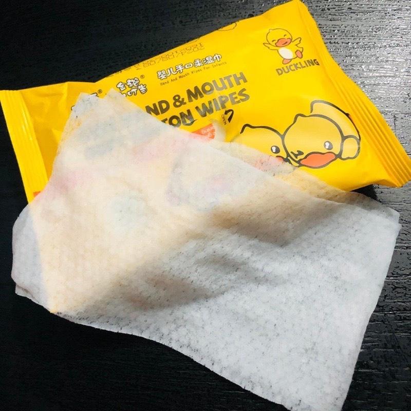 Thùng 10 gói khăn ướt vịt vàng nội địa trung