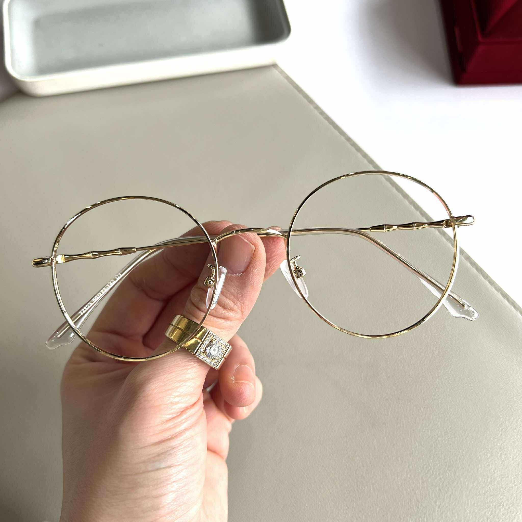 Kính đi đường nam nữ dáng mắt tròn dễ đeo gọng kim loại thời trang