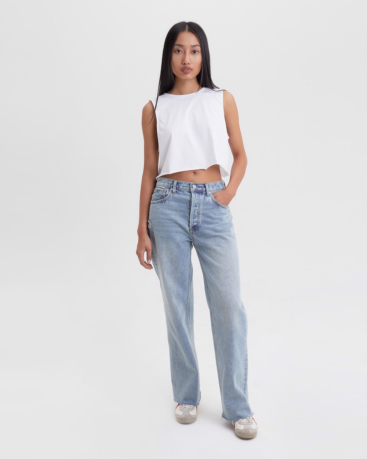 Quần Jeans Nữ Ống Thụng Màu Xanh Nhạt - TheBlueTshirt - Classic Boyfriend Jean