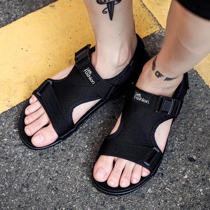 Giày sandal nam đi biển phong cách Hàn Quốc