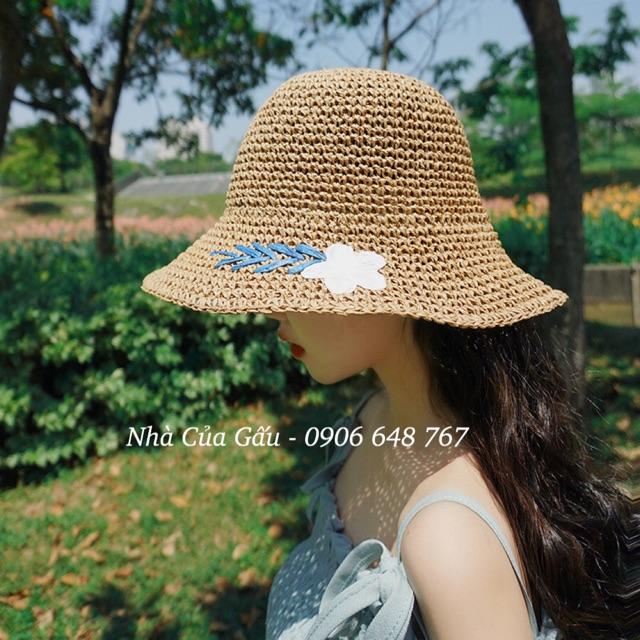 Nón cói thêu 1 cúc tinh tế
