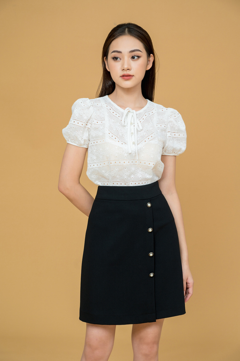 De Leah - Áo Suông Dây Nơ Cổ - Trắng