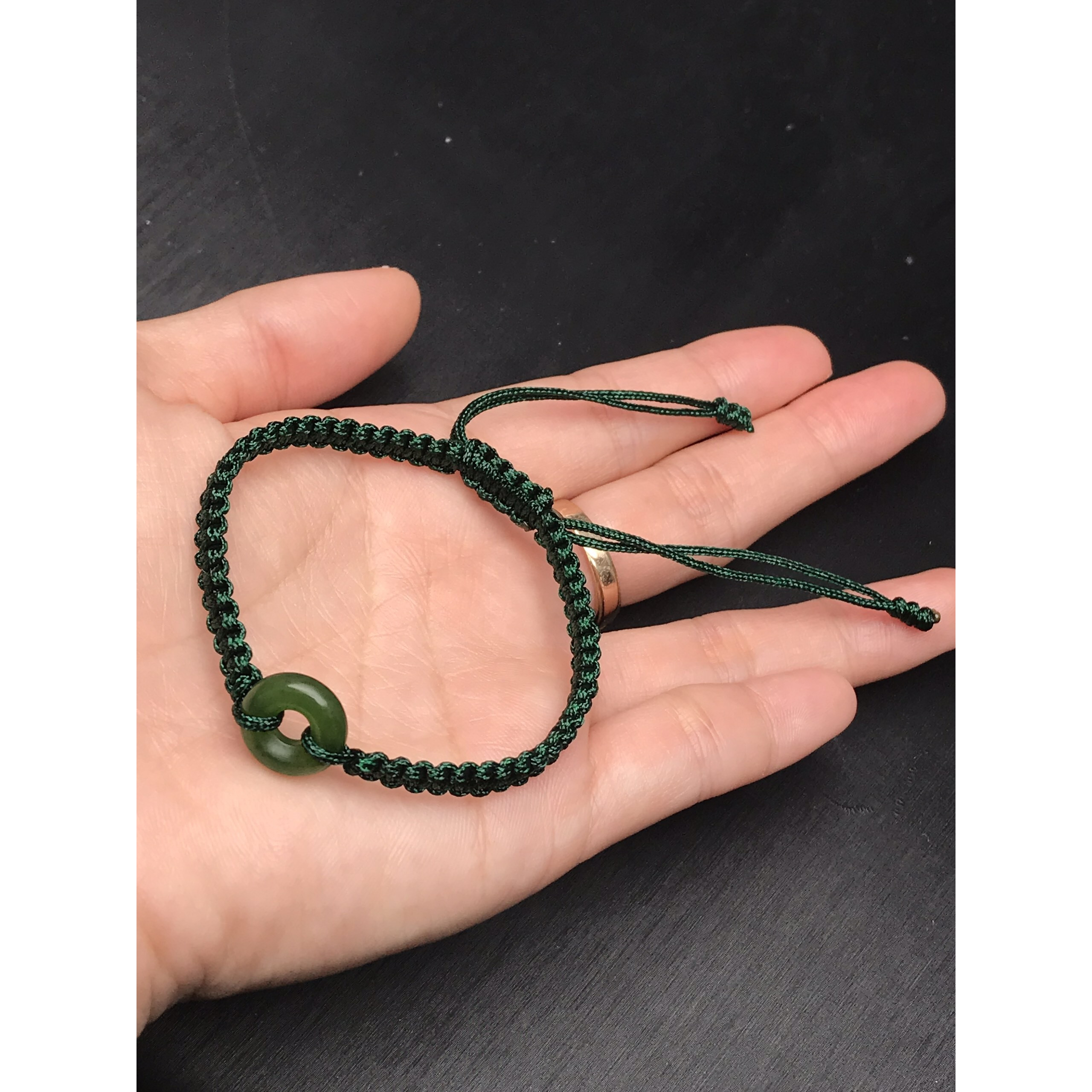 Vòng tay đồng điếu đá ngọc bích canada tự nhiên 12mm