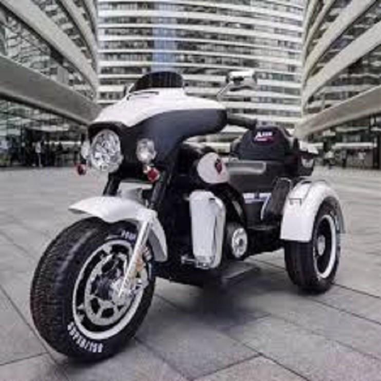 Xe máy điện moto 3 bánh ABM 5288 dáng thể thao cảnh sát cho bé đạp ga (Đỏ-Trắng-Xanh-Đen) D.HSTORE