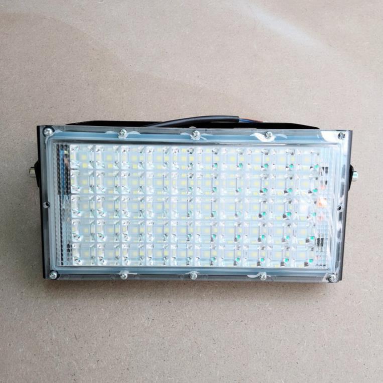 Đèn Led Pha 50W ngoài trời tiết kiệm điện 220V ( bản dày )