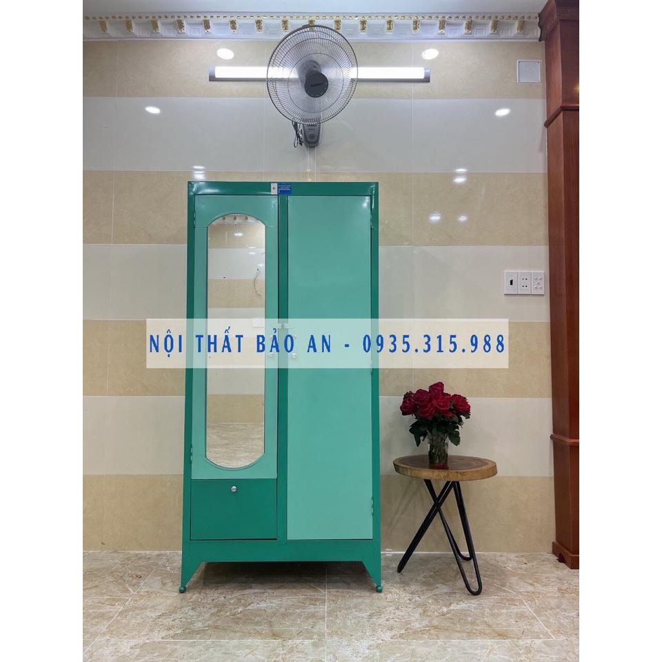 Tủ sắt đựng quần áo 1m6 - XANH