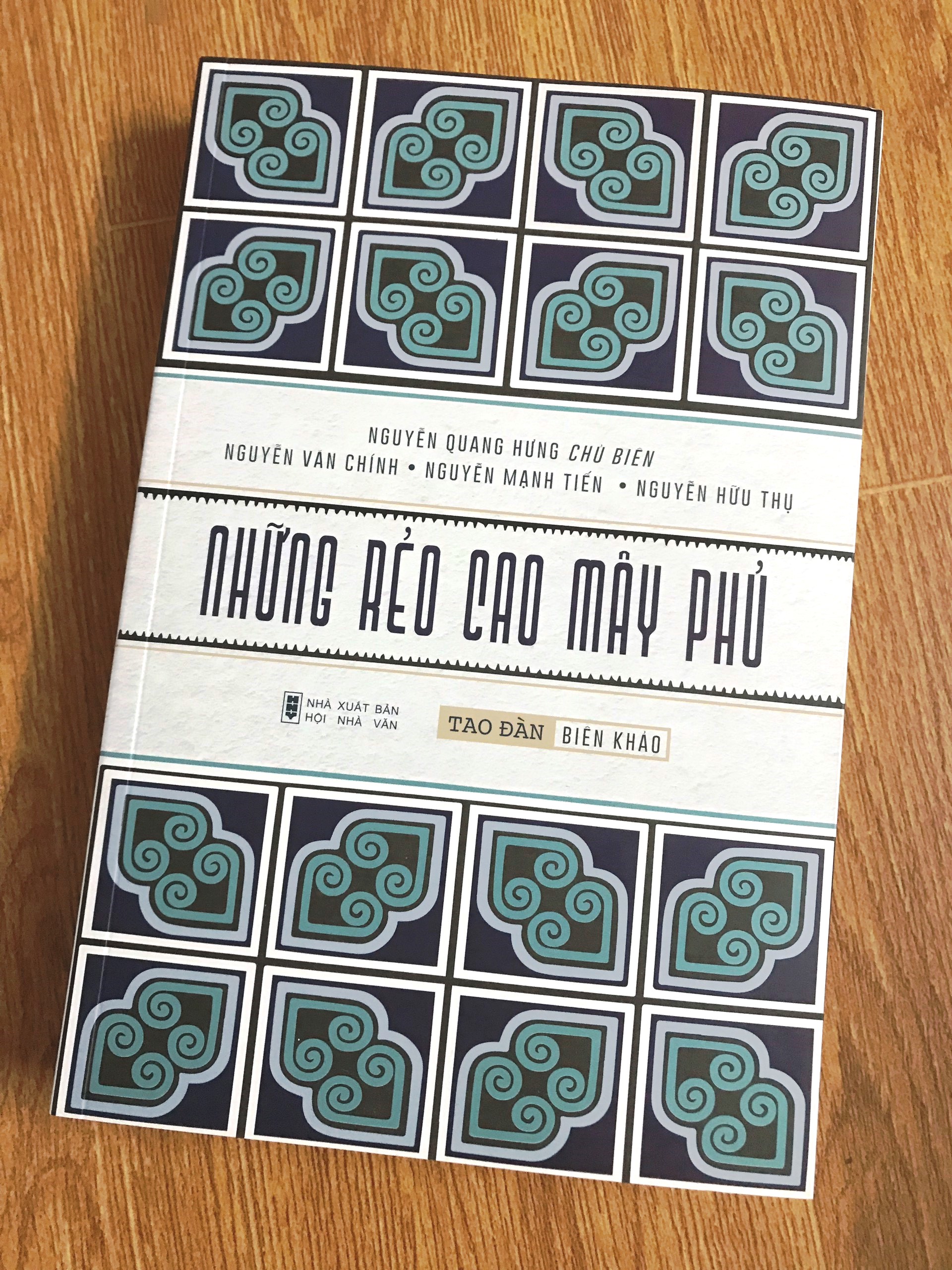 Những Rẻo Cao Mây Phủ (Sách Biên Khảo)